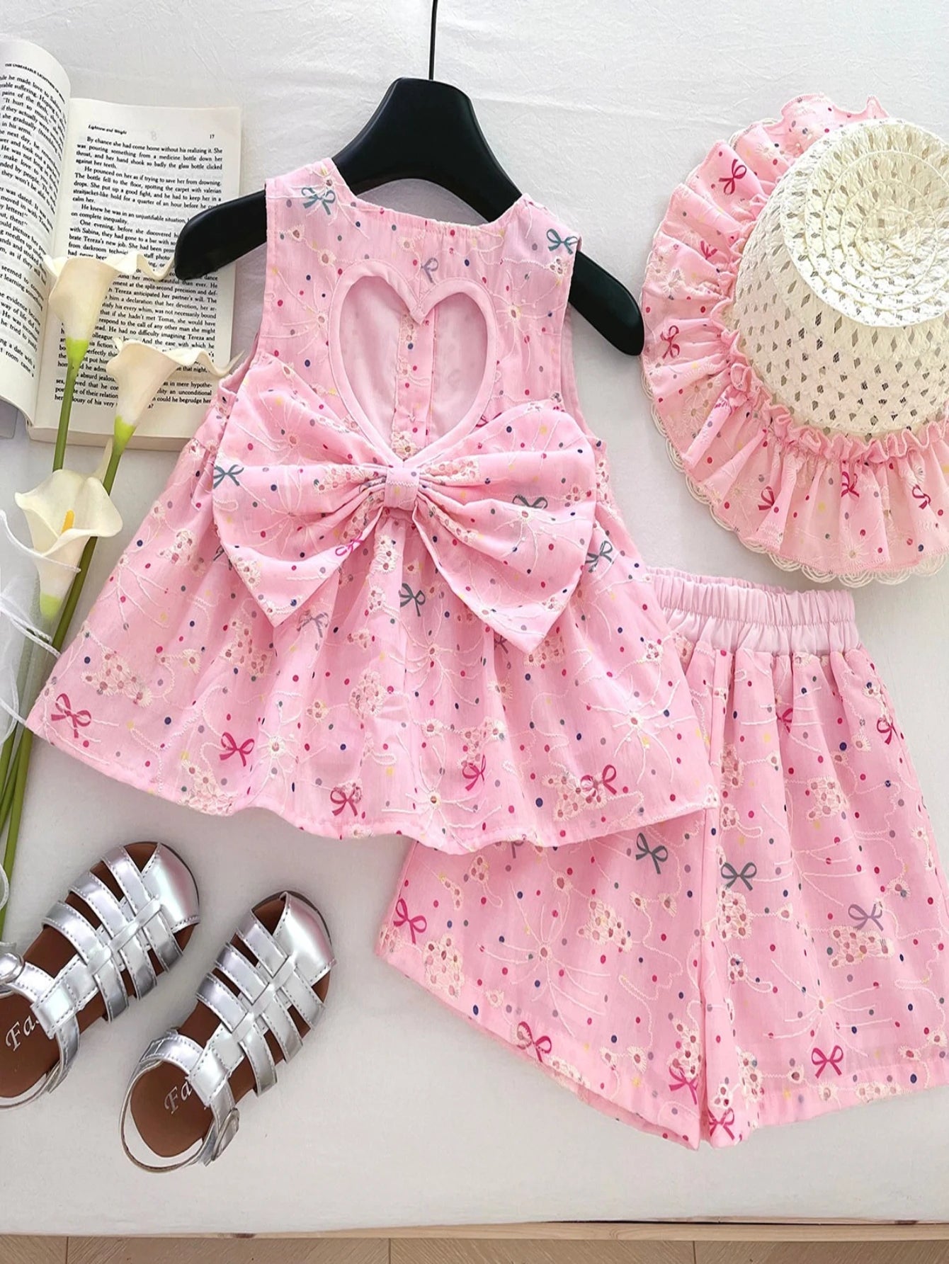 Girls Spring/Summer Cute Bow Set – Floral Top & Shorts with Matching Hat, Korean Style Kids Fashion for Ages 2-8
