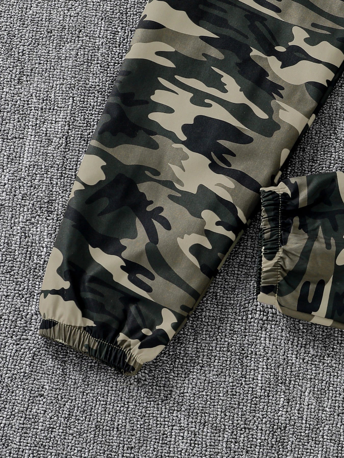 Children's Spring and Autumn Girls' Fashion 3-piece Short Sleeve Hoodie+Knitted Tank Top+Camouflage Pants - Military Green