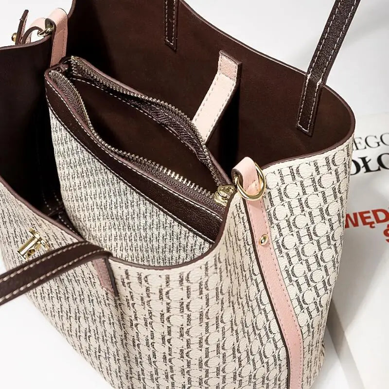 CH Classic Fashion Women's Bucket Bag Good Quality PVC Material Luxury Brand 2025 New Commuter Trend Crossbody Bag