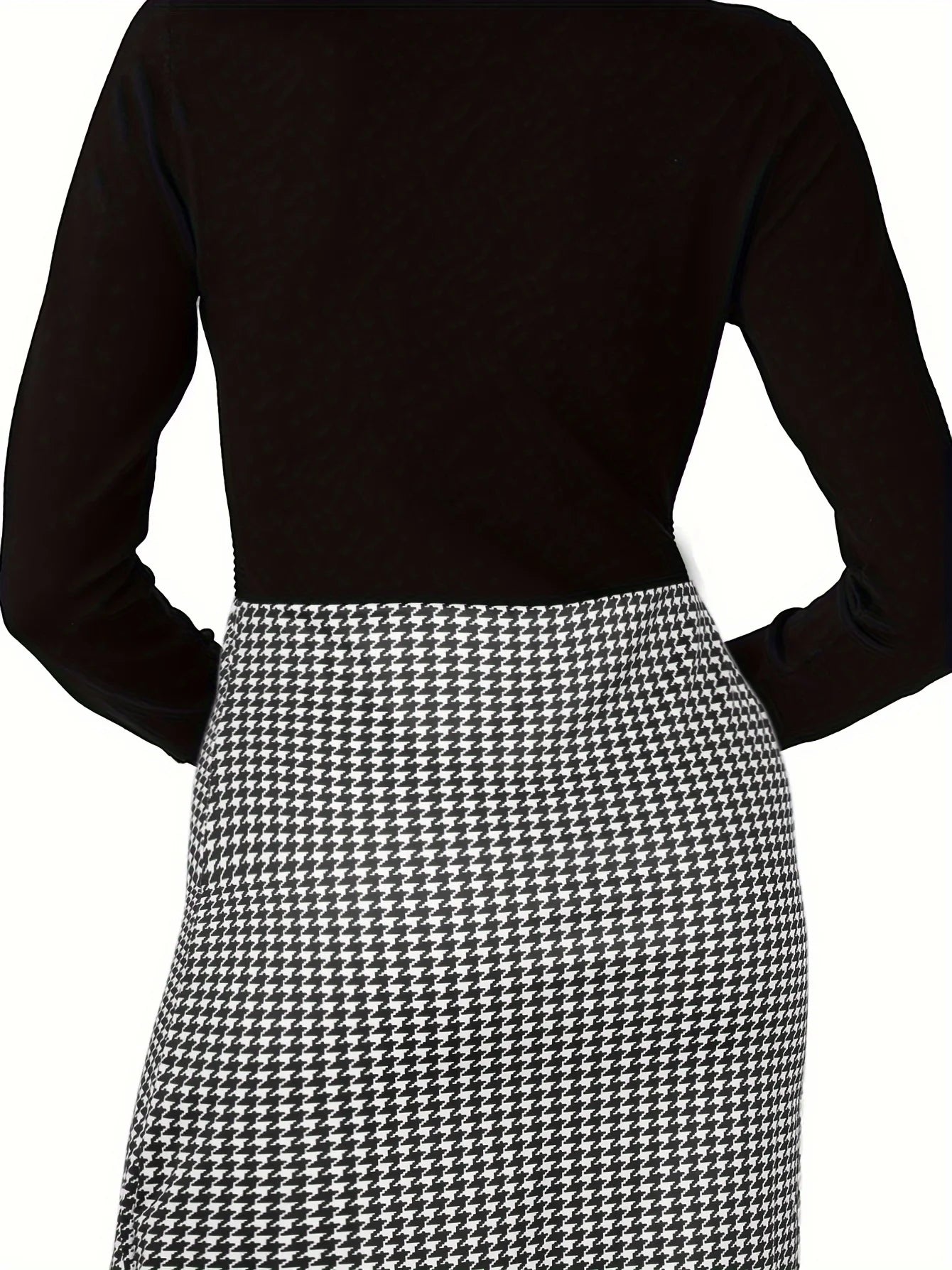 Plus Size Long Sleeve V-Neck Dress for Women Elegant Houndstooth Pattern Stylish and Comfortable Perfect for Office or Evening W