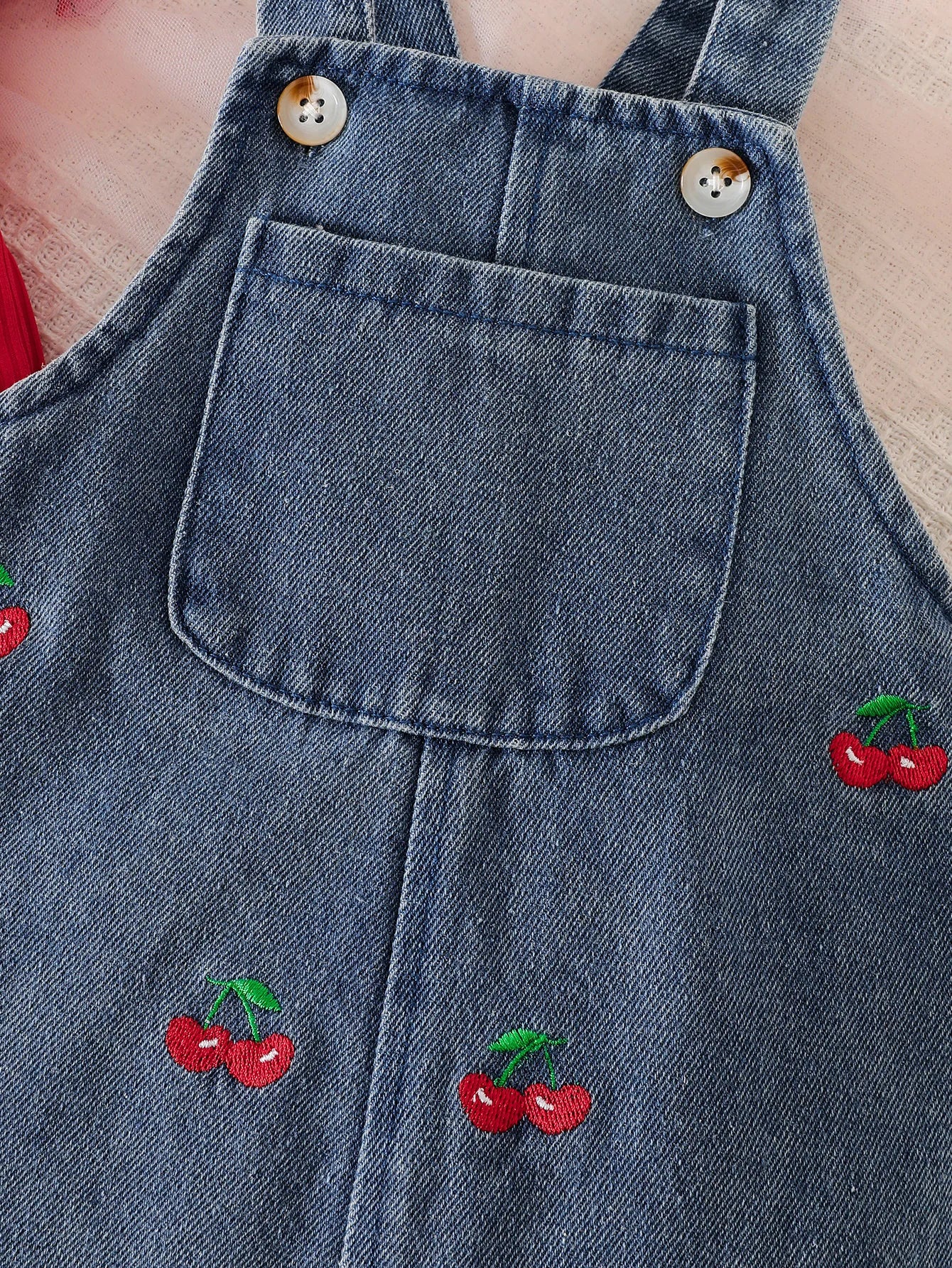 Baby Girl Cherry Embroidered Denim Suspender Skirt Set, Hollow Lace Sleeve Romper, Soft Denim Fabric, Sweet and Cute New Summer Style