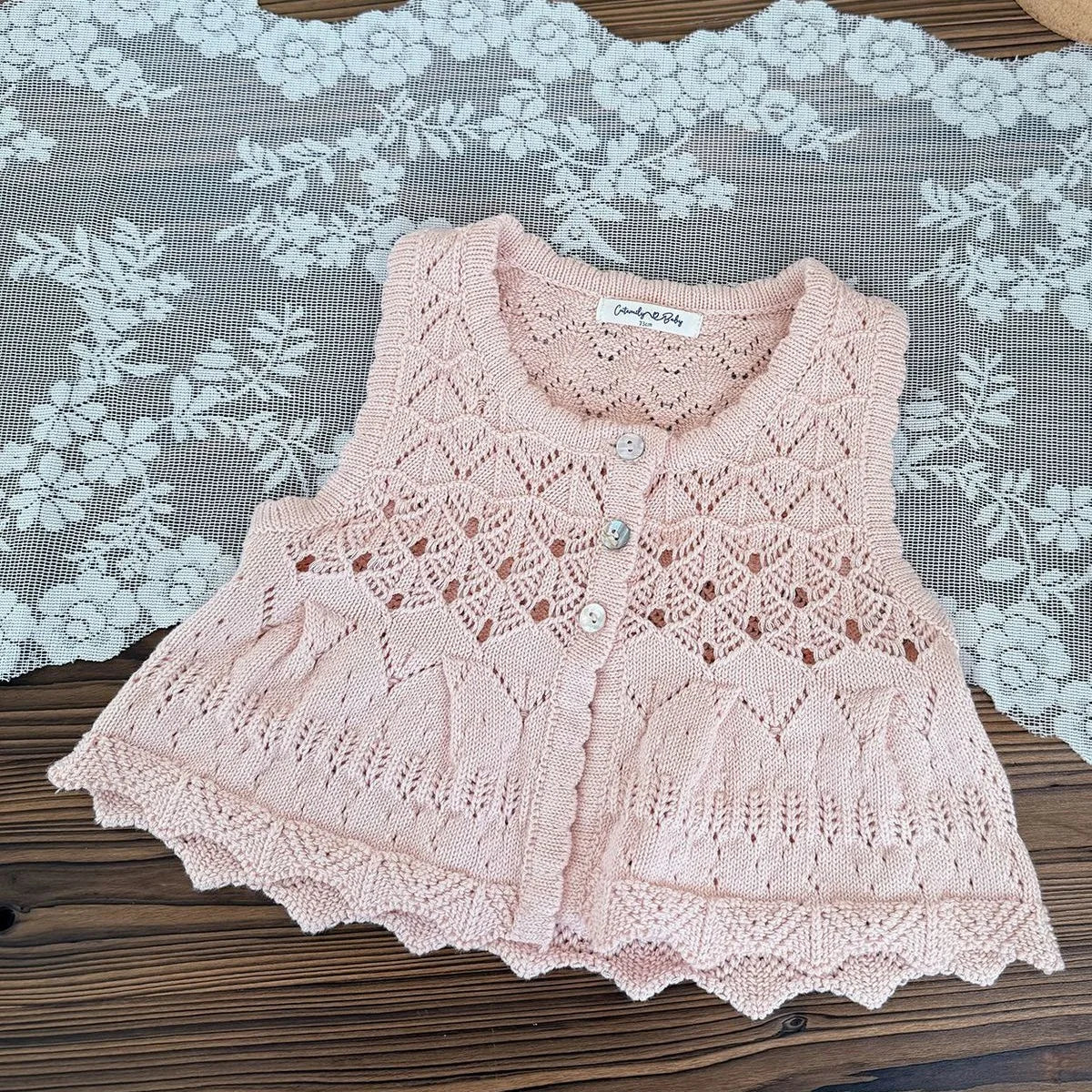 2026 Spring Sweet Style Children Sweater Pink Openwork Scalloped Hem Knit Vest for Girls Lightweight Sleeveless Clothes