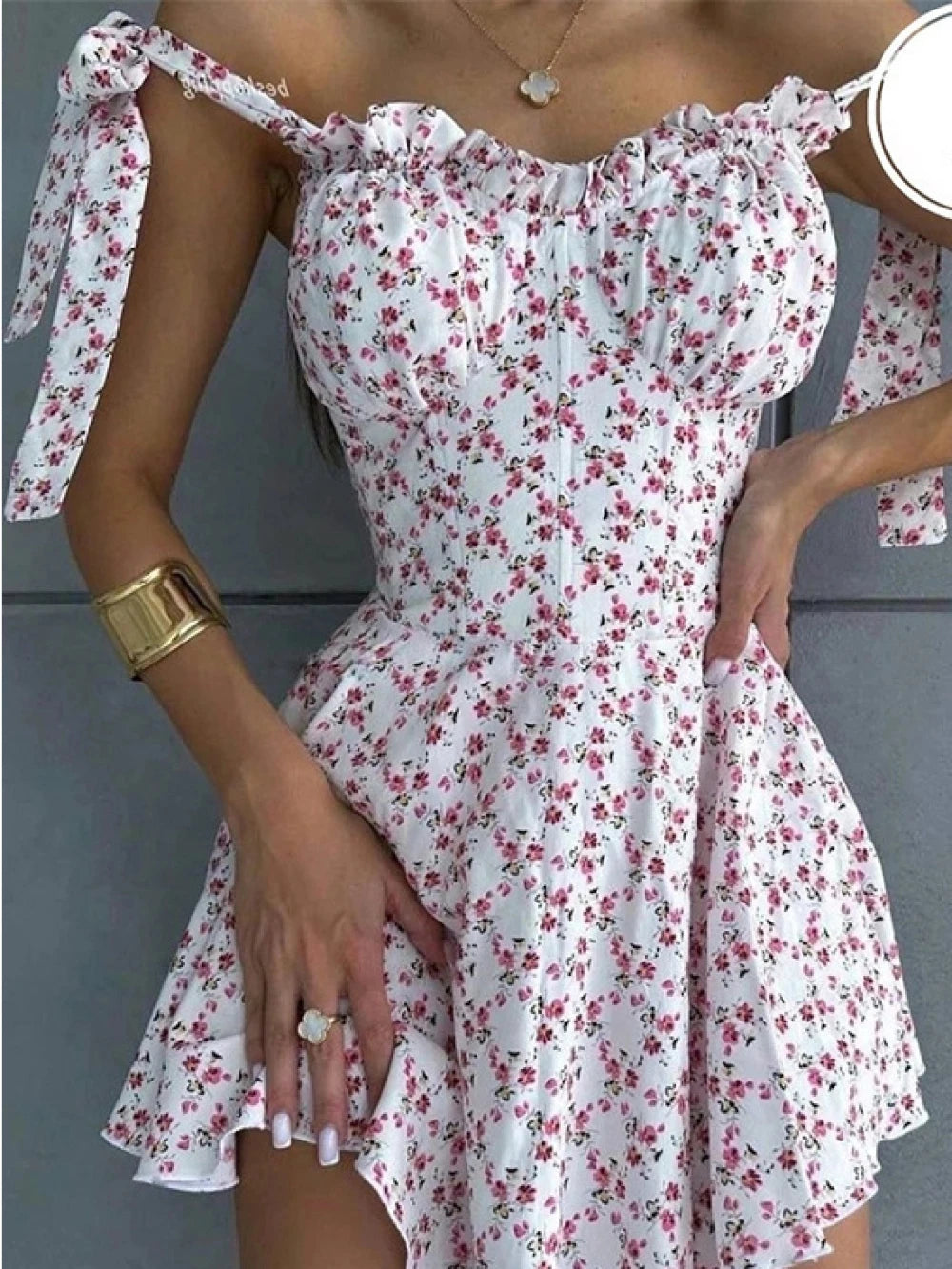 French Pure Desire Dress Summer New Style Tether Design Strap Waist for Slimming Look Retro Dress
