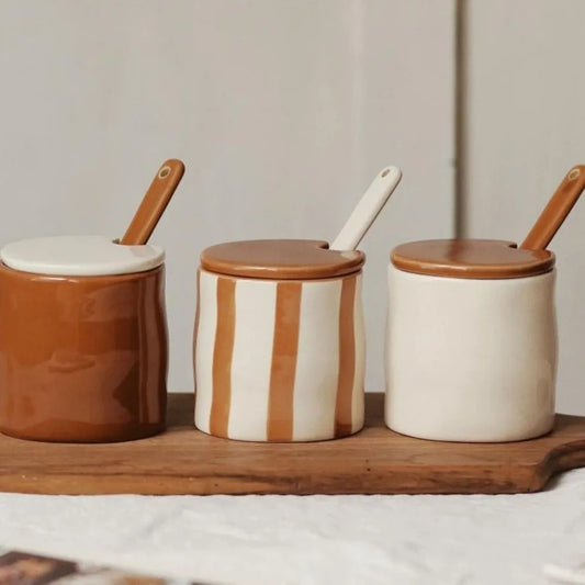 Vintage Ceramic Stripe Seasoning Jar with Spoon Meter Kitchen Supplies Exquisite Storage Box Chili Spice Food Container Decor