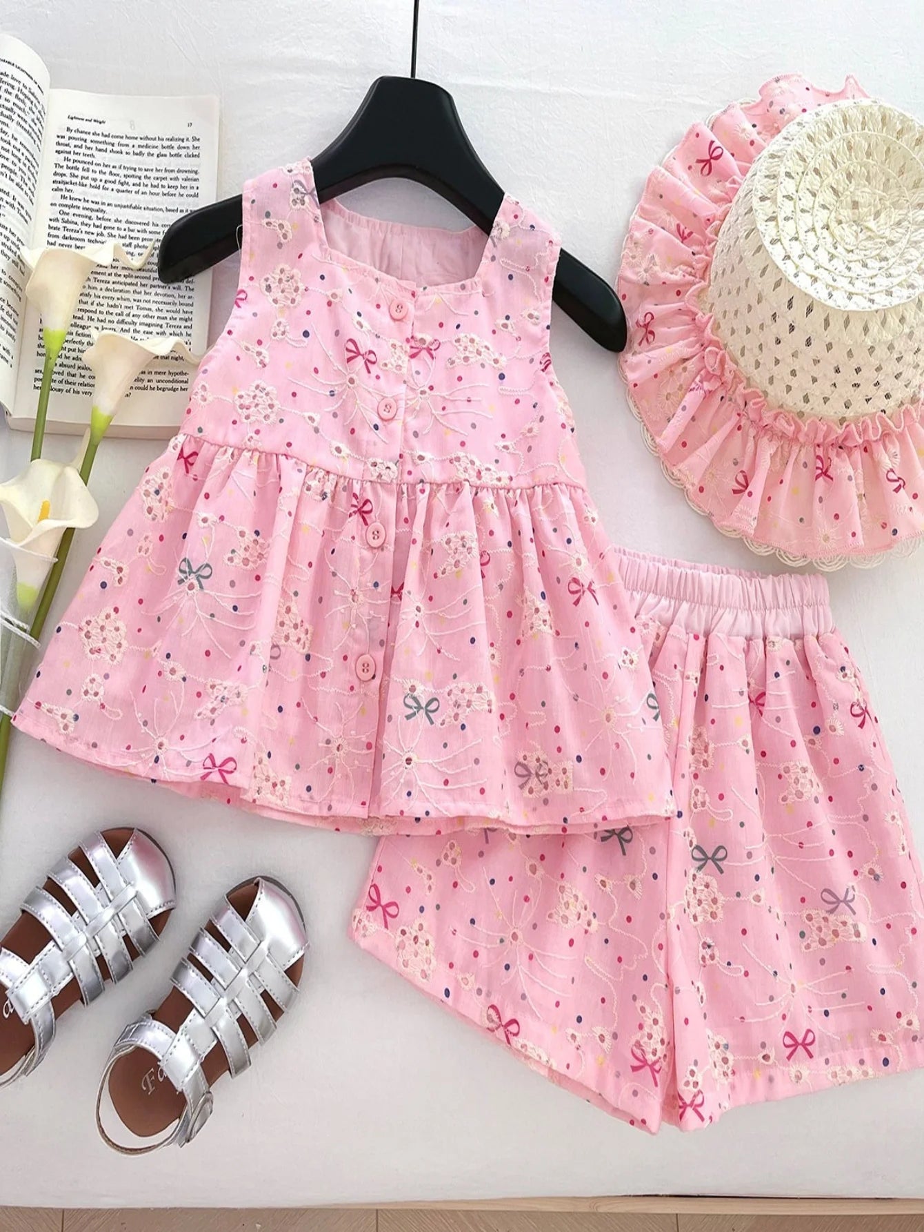 Girls Spring/Summer Cute Bow Set – Floral Top & Shorts with Matching Hat, Korean Style Kids Fashion for Ages 2-8