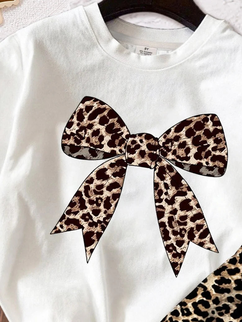 2-Piece Set of Fashionable Girls' Clothing: Big Girl Bowknot Print Round-Neck Short-Sleeve Top + Leopard Print Elastic Waist Shorts, Outdoor Stylish and Youthful Comfortable Outfit for Girls, Casual Children's Clothing for Da