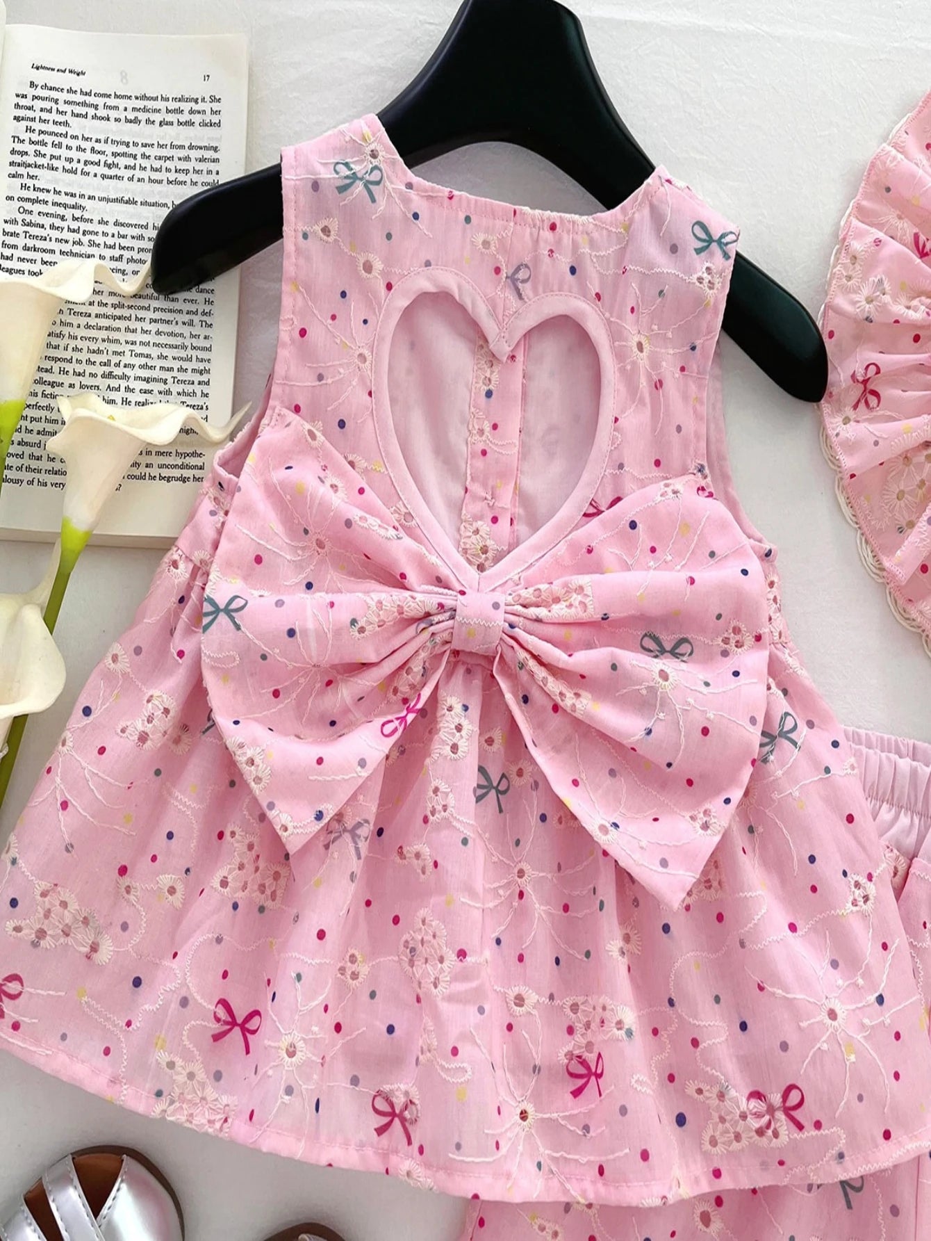 Girls Spring/Summer Cute Bow Set – Floral Top & Shorts with Matching Hat, Korean Style Kids Fashion for Ages 2-8