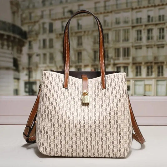 CH Classic Fashion Women's Bucket Bag Good Quality PVC Material Luxury Brand 2025 New Commuter Trend Crossbody Bag