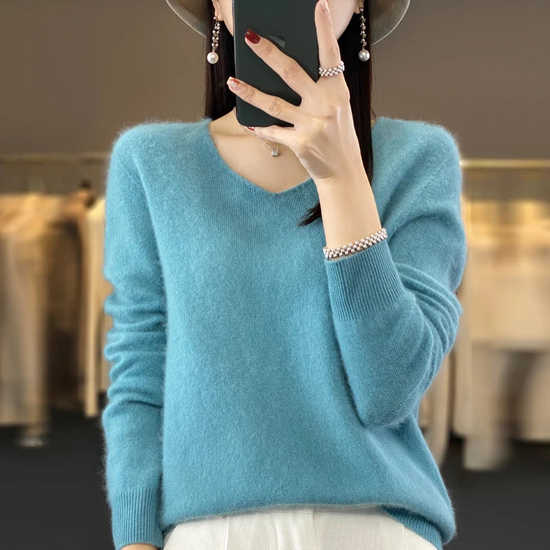 New 100% Merino pure wool sweater in autumn and winter women's V-neck knitted long-sleeved solid color warm sweater
