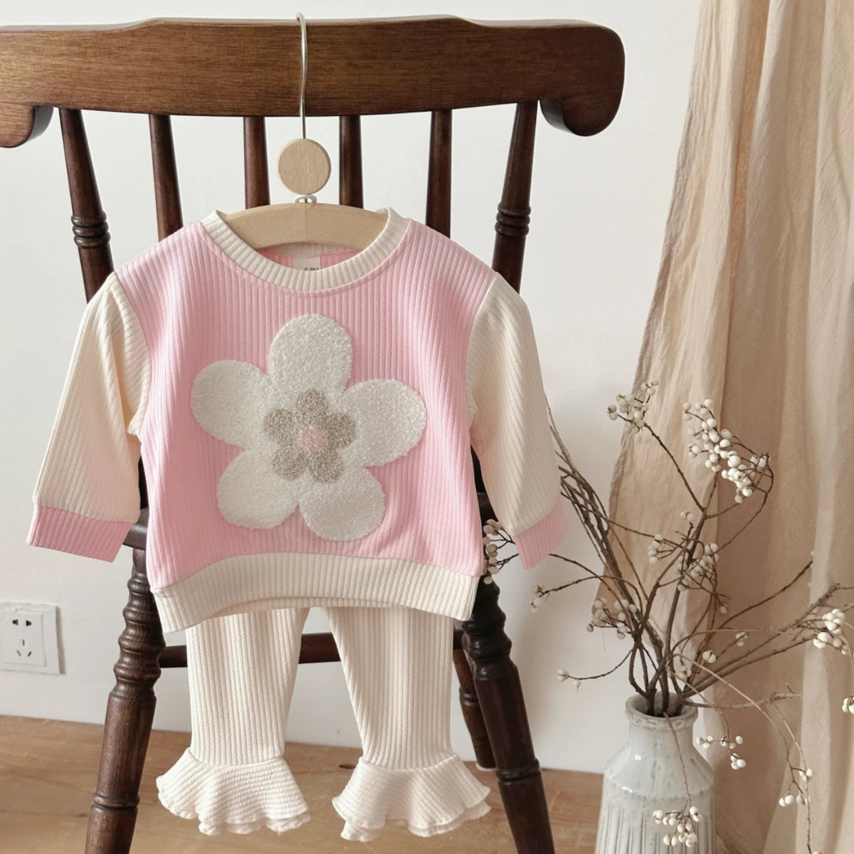 Baby Boys Girls Spring Autumn Clothes Set Cartoon Pink Flower Patch Embroidered Korean Style Tracksuit Tops Bell Bottom Pants