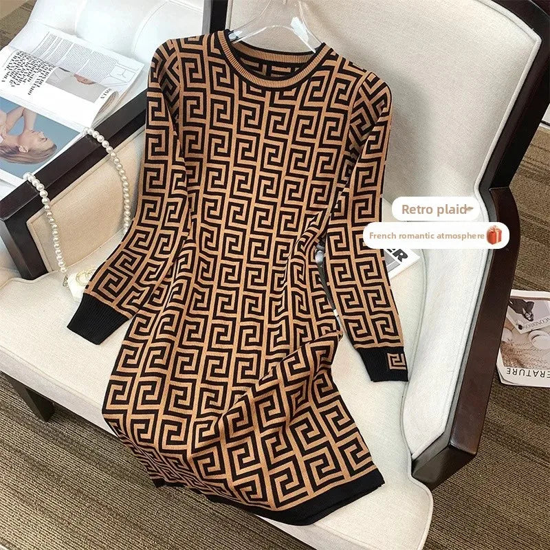Summer Slimming Ice Silk Knitted Dress French Style Waist Cinched Short Sleeve Embroidered Knee Length Women's Fashion