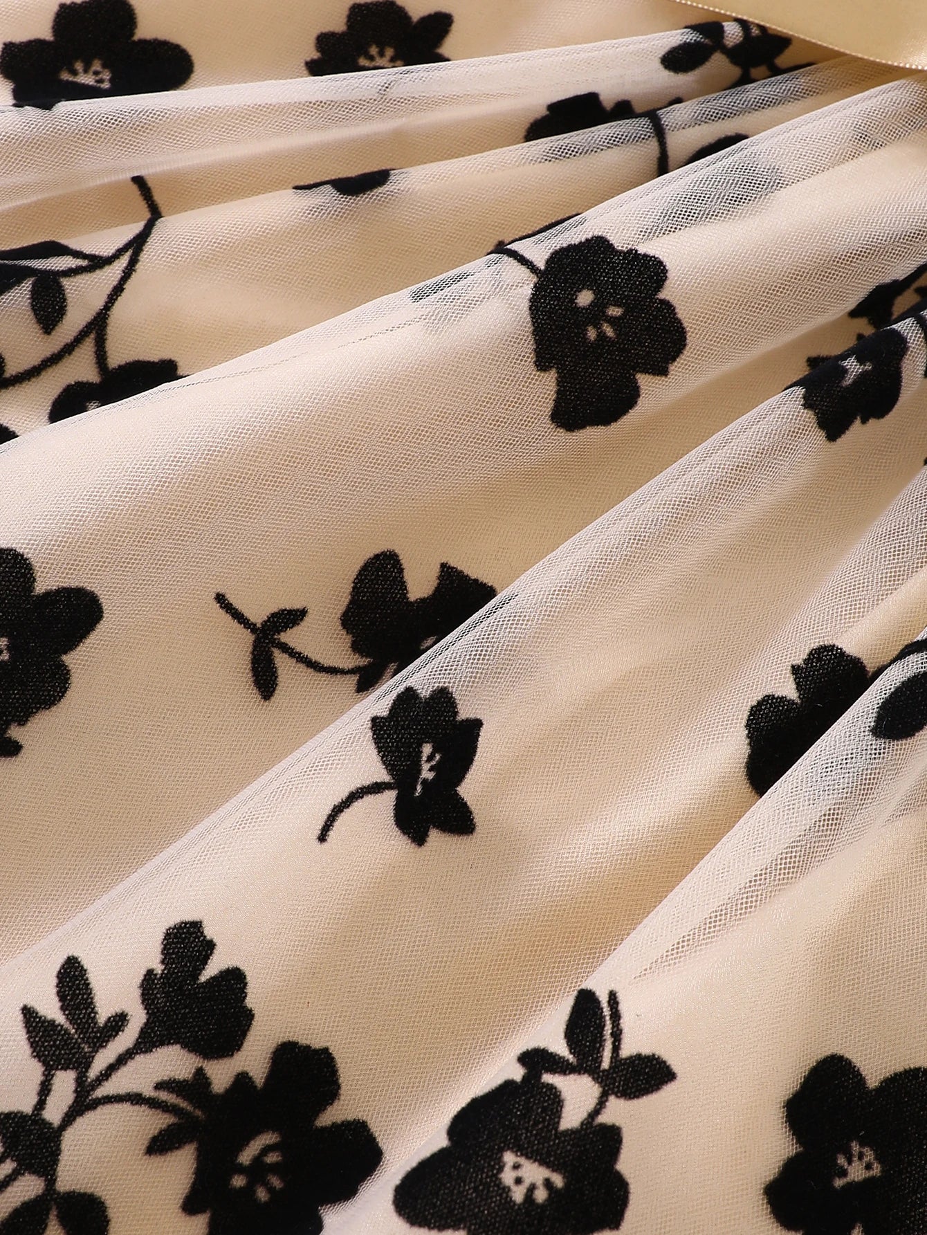 Girls Casual Long Sleeve Velvet Flying Sleeve Ruffled Flower Flocked Mesh Dress Princess Dress Holiday Party Gift with Ribbon