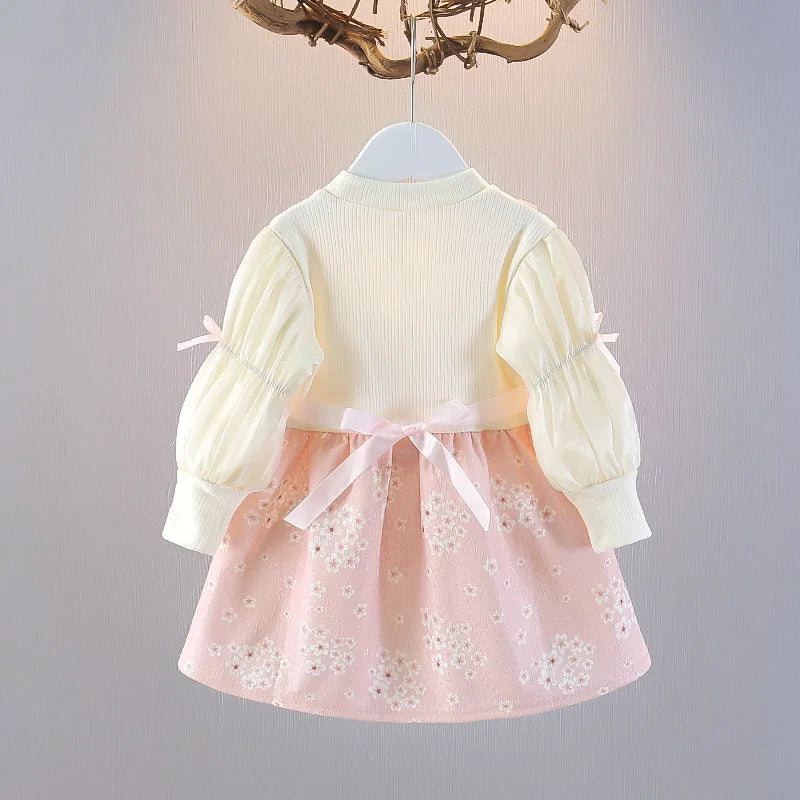 New Spring Western Flower Flower Dress Feelings Feed 2 Sweet and Lovely Going Leisure Girl Clothing Give Rabbit 0-6-year-ol