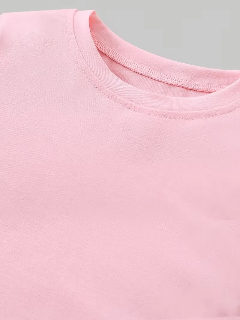 Cool Black and Pink Outfit for Girls Aged 4-12: Short-Sleeved T-Shirt and Flared Pants! Pink T-Shirt with Vibrant Girl Group Illustration—3 Stylish Girls on a Starry Background, Purple "K-Pop" Glitter Print, Extremely Fashi
