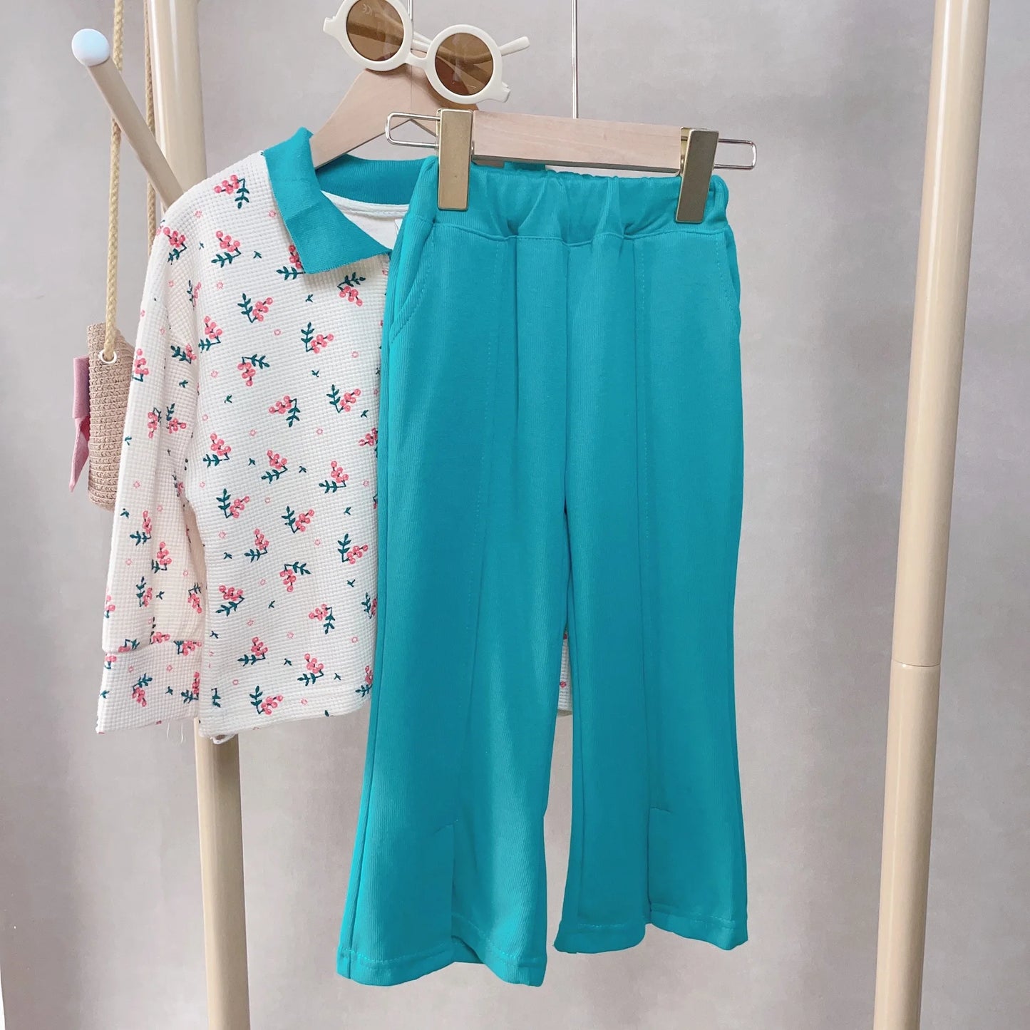 2026 Spring Autumn Green Girls' Clothing Set Cute Floral Lapel Sweatshirt with Flared Pants Two-piece Set Kids Outfits